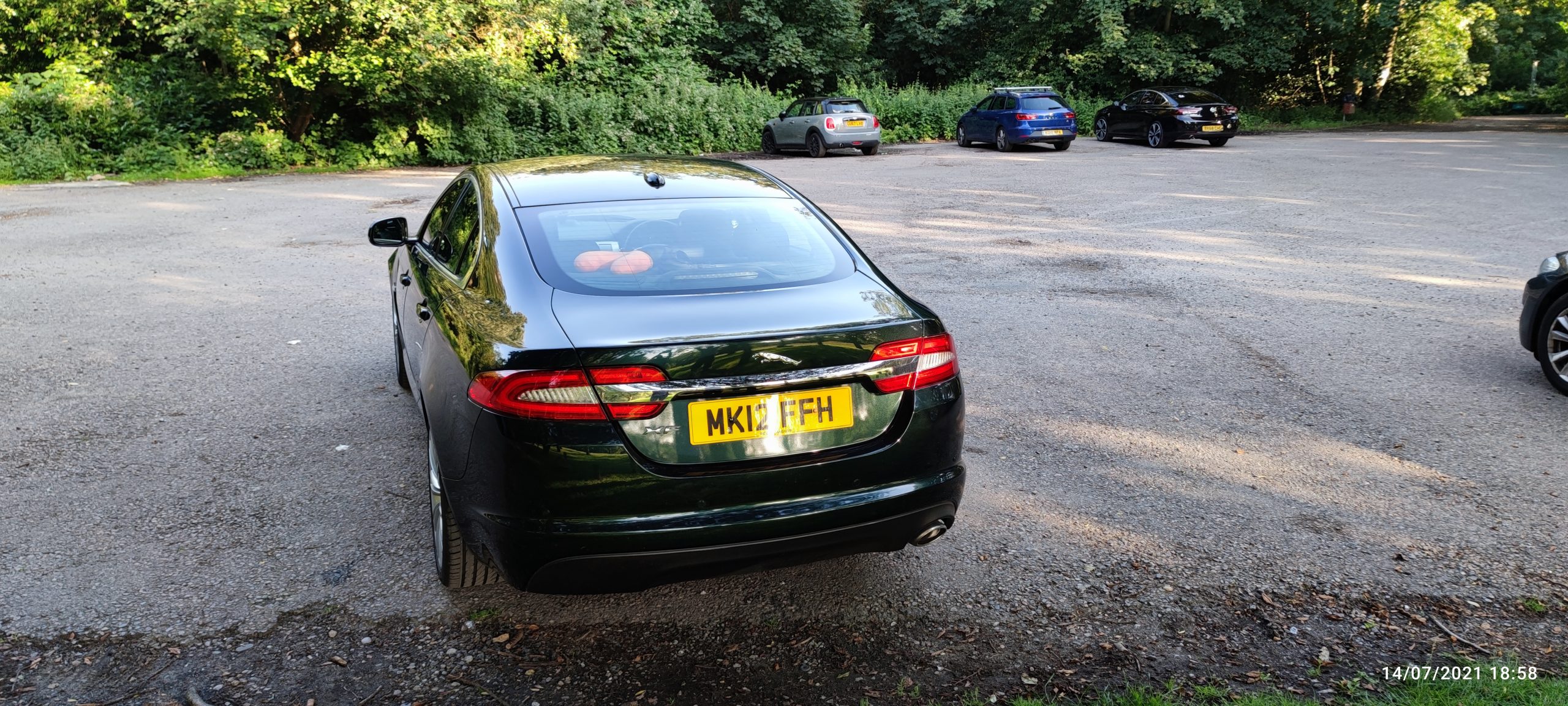 JAGUAR XF 2.2 DIESEL – 2012 WITH AMAZING BOWERS & WILKINS HIGH END SURROUND SYSTEM