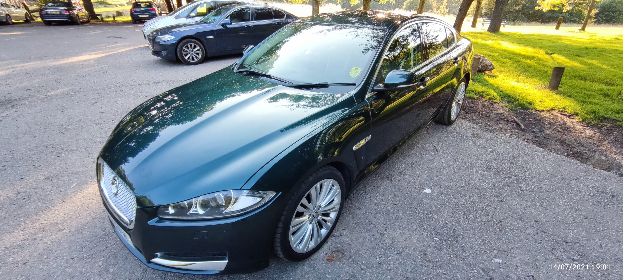 JAGUAR XF 2.2 DIESEL – 2012 WITH AMAZING BOWERS & WILKINS HIGH END SURROUND SYSTEM